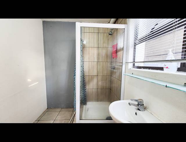 2.5 BEDROOM APARTMENT TO LET IN BLOUBERGRANT